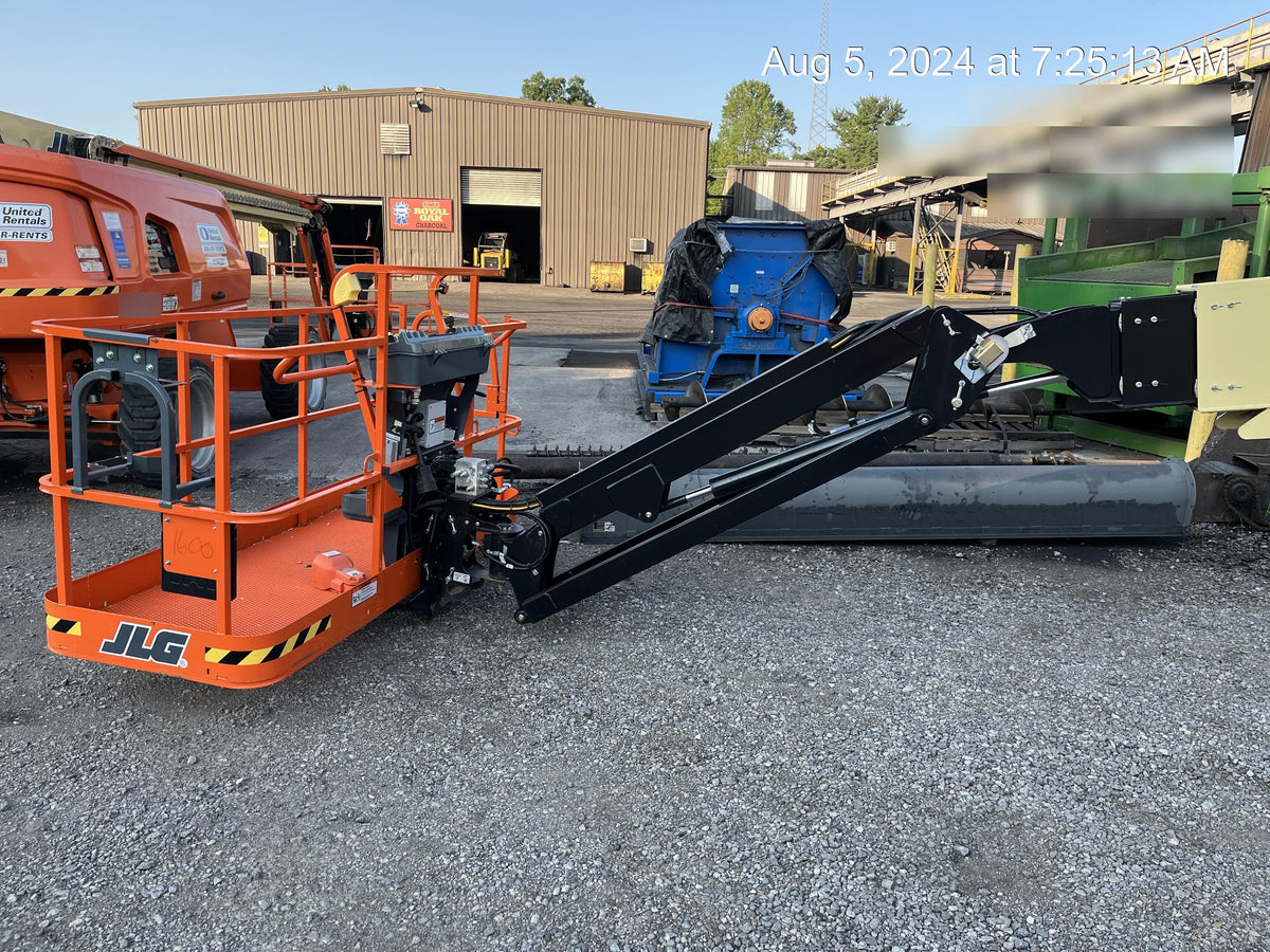 2023 JLG 660SJ
