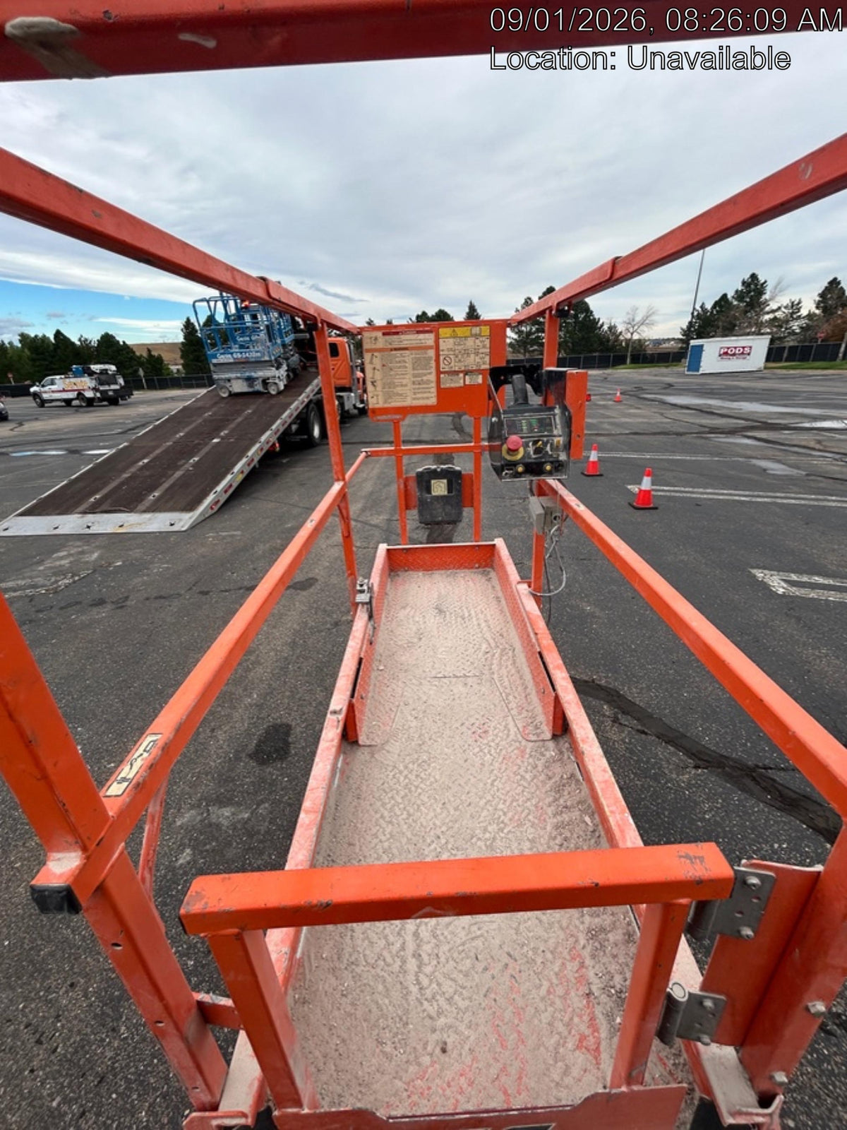 2022 JLG ES1330L