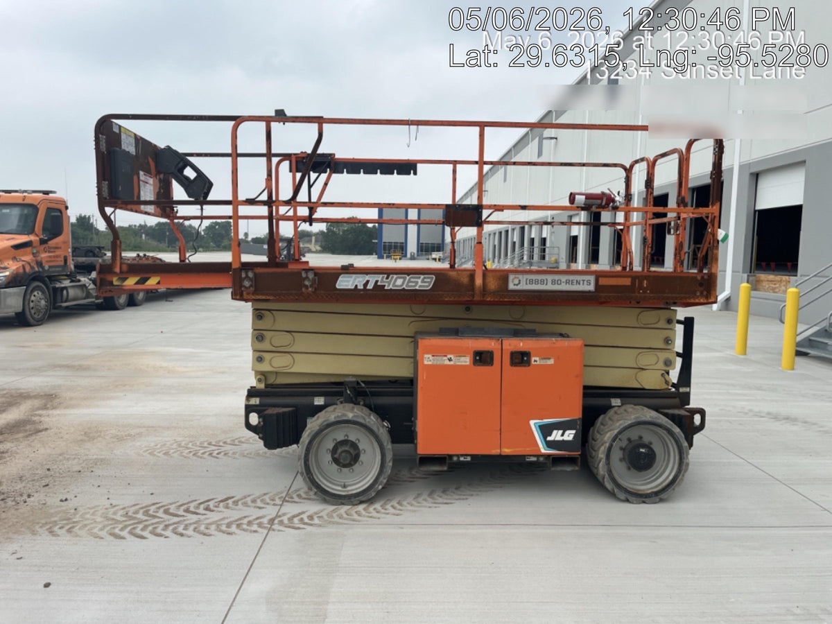 2022 JLG ERT4069