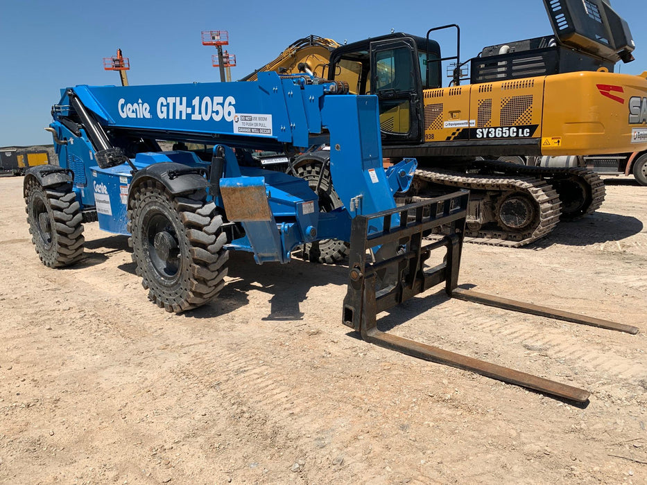 2018 Genie GTH-1056 Genie GTH-1056 w/Enclosed Cab w/HVAC, Work Lights, Solid Tires, Beacon, 60" Carriage and Forks