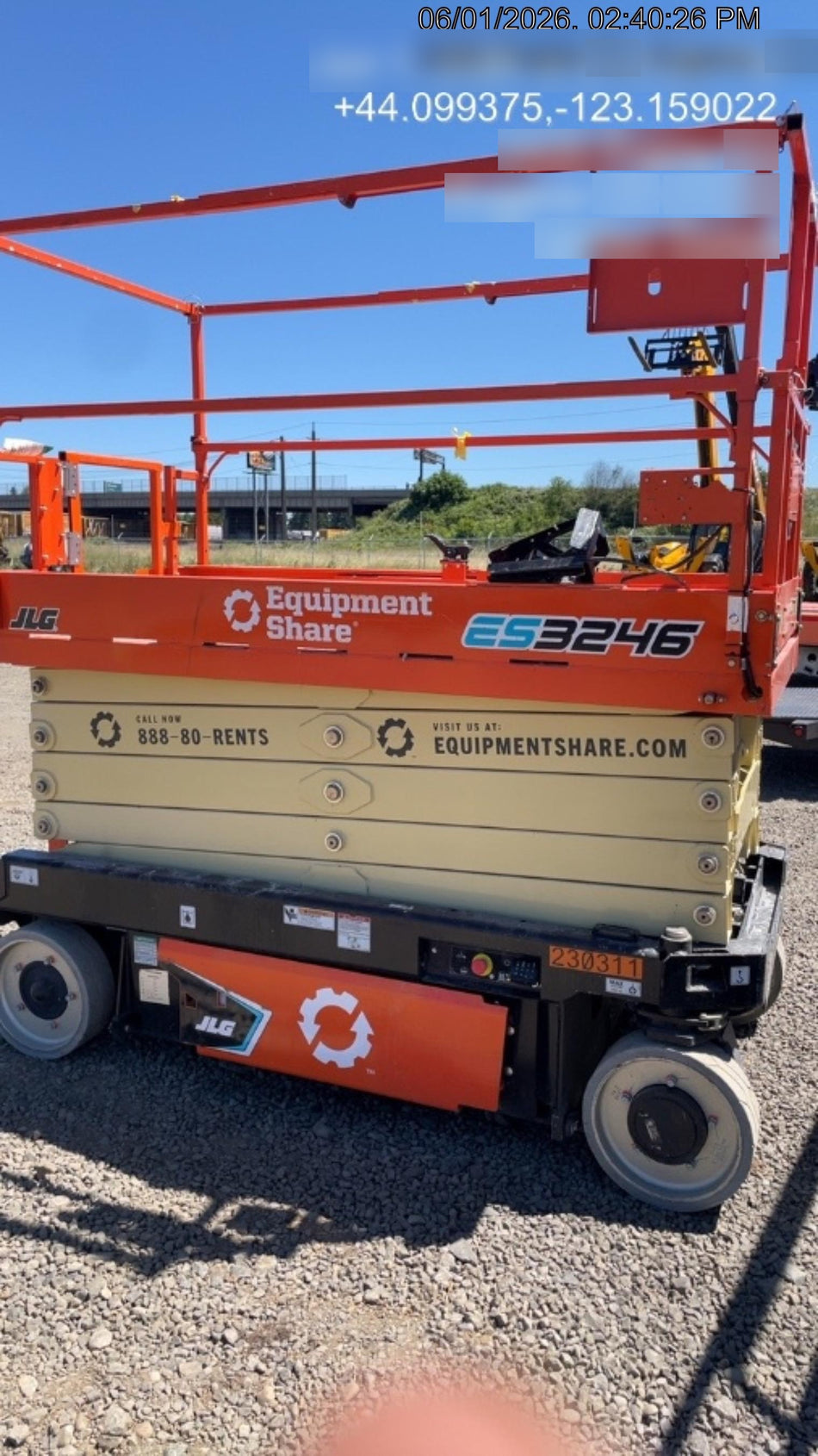 2022 JLG ES3246