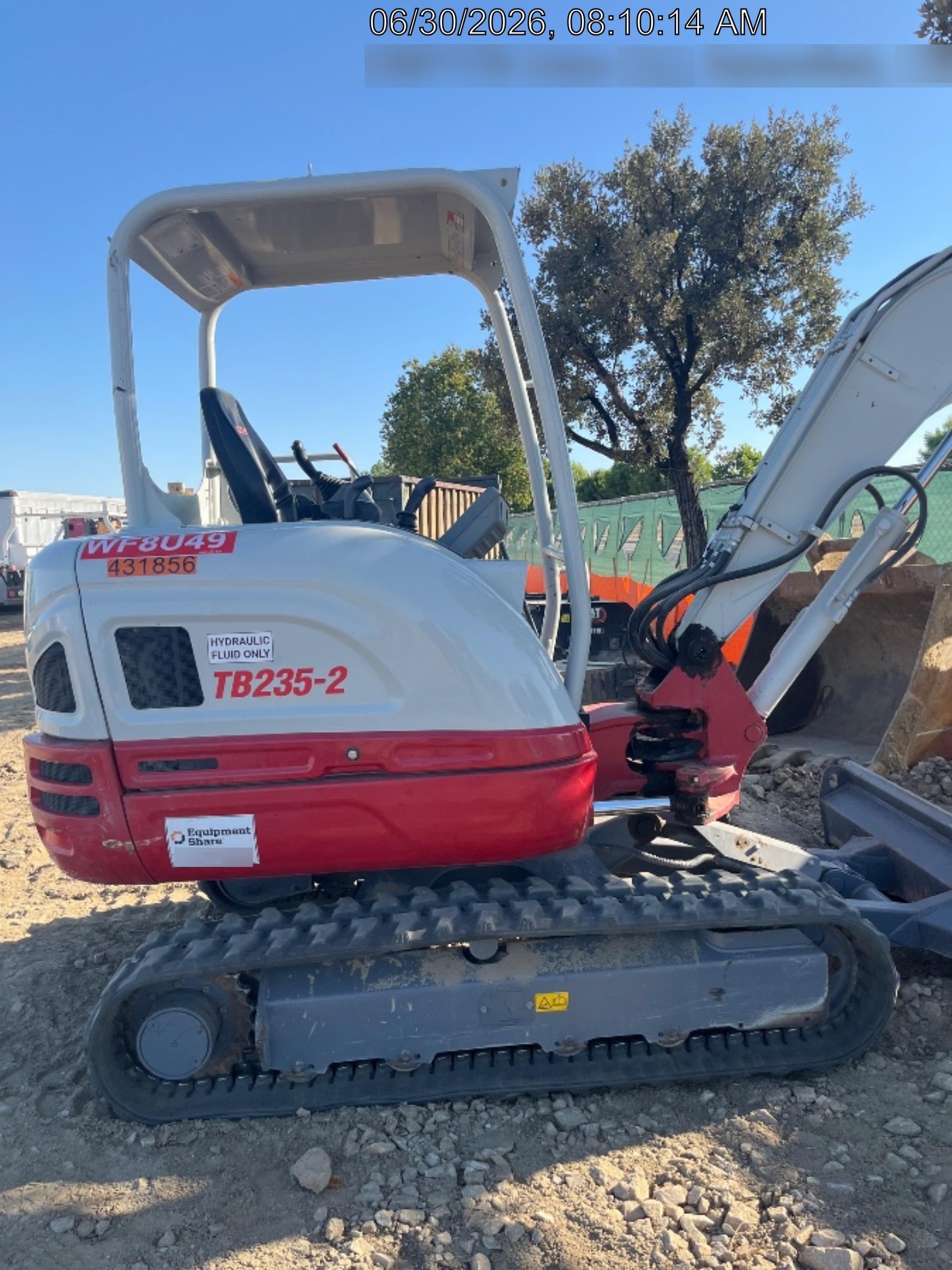 2024 TAKEUCHI TB235-2R