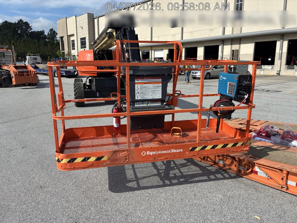 2025 JLG 660SJ