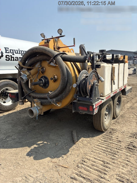 2022 Vac-Tron LP573XDT T4 Koehler Diesel Engine, 500 Gallon Debris Tank, x2 100 Gallon Water Tanks