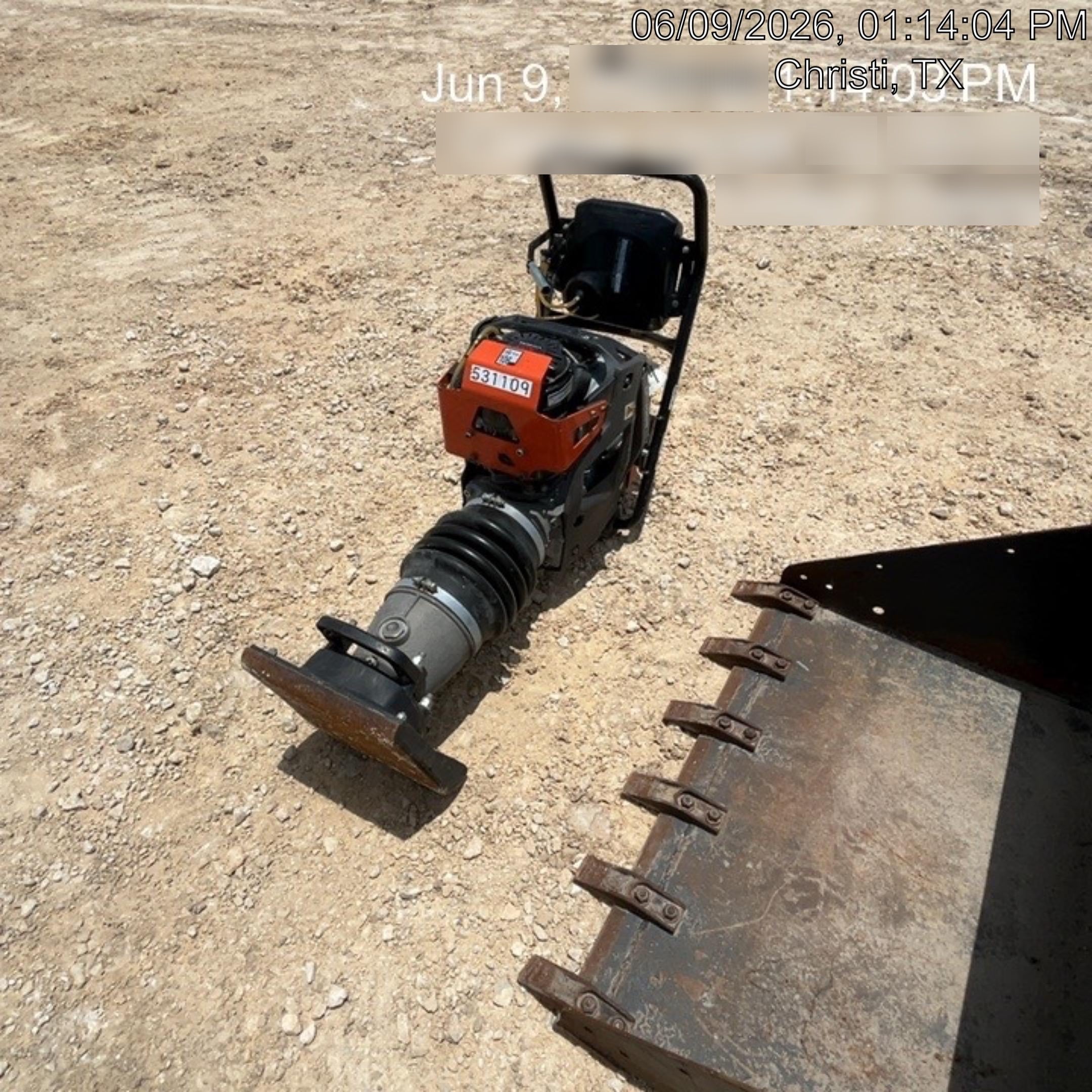 2025 HUSQVARNA LT6005