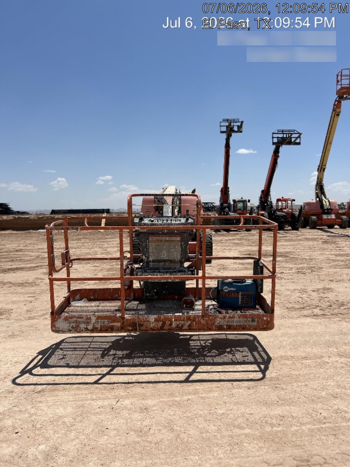 2021 JLG 660SJ