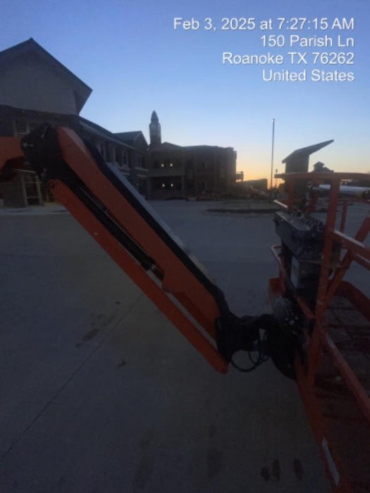 2016 JLG 660SJ