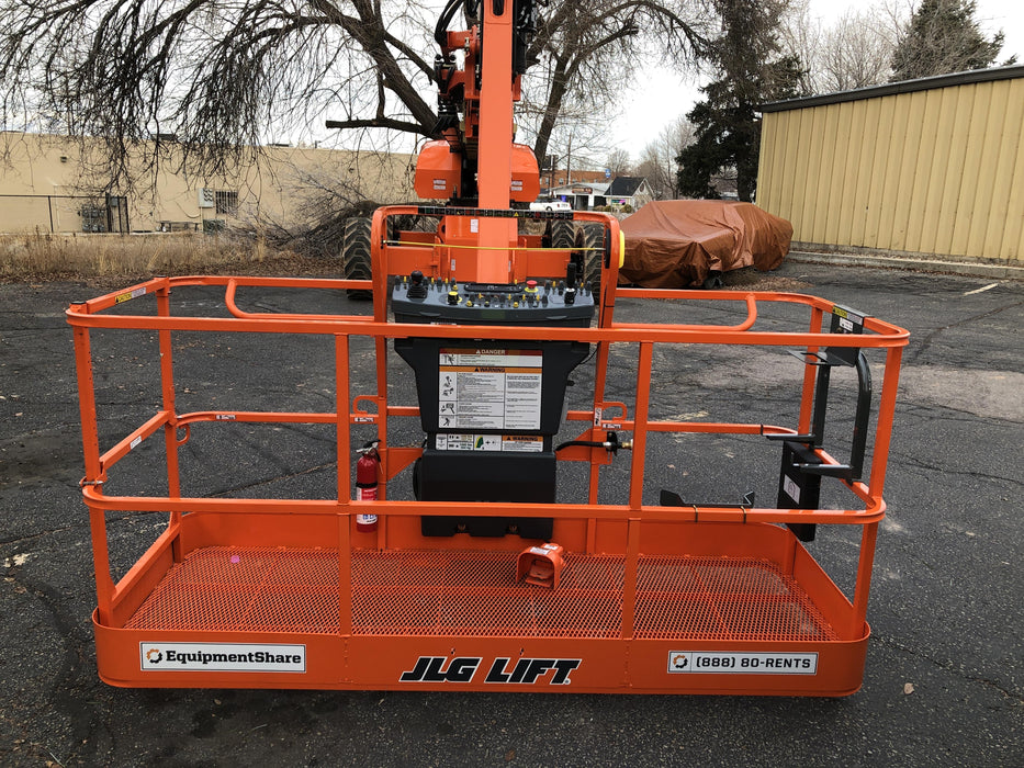 2019 JLG 1350SJP