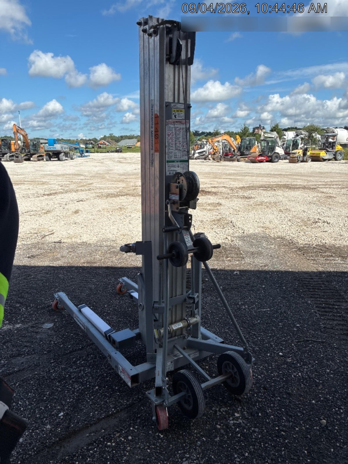 2020 GENIE SLC-24