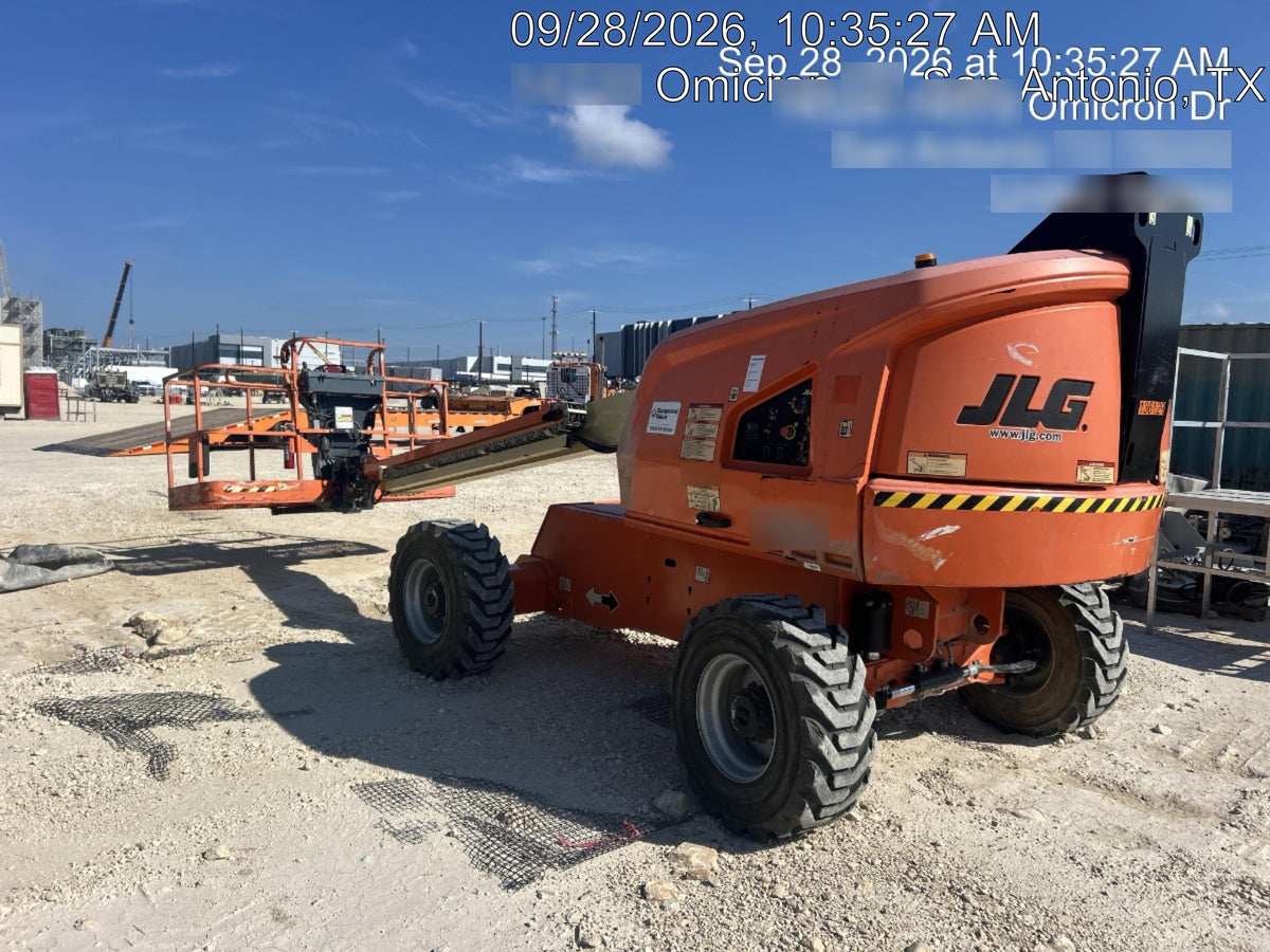 2021 JLG 400S