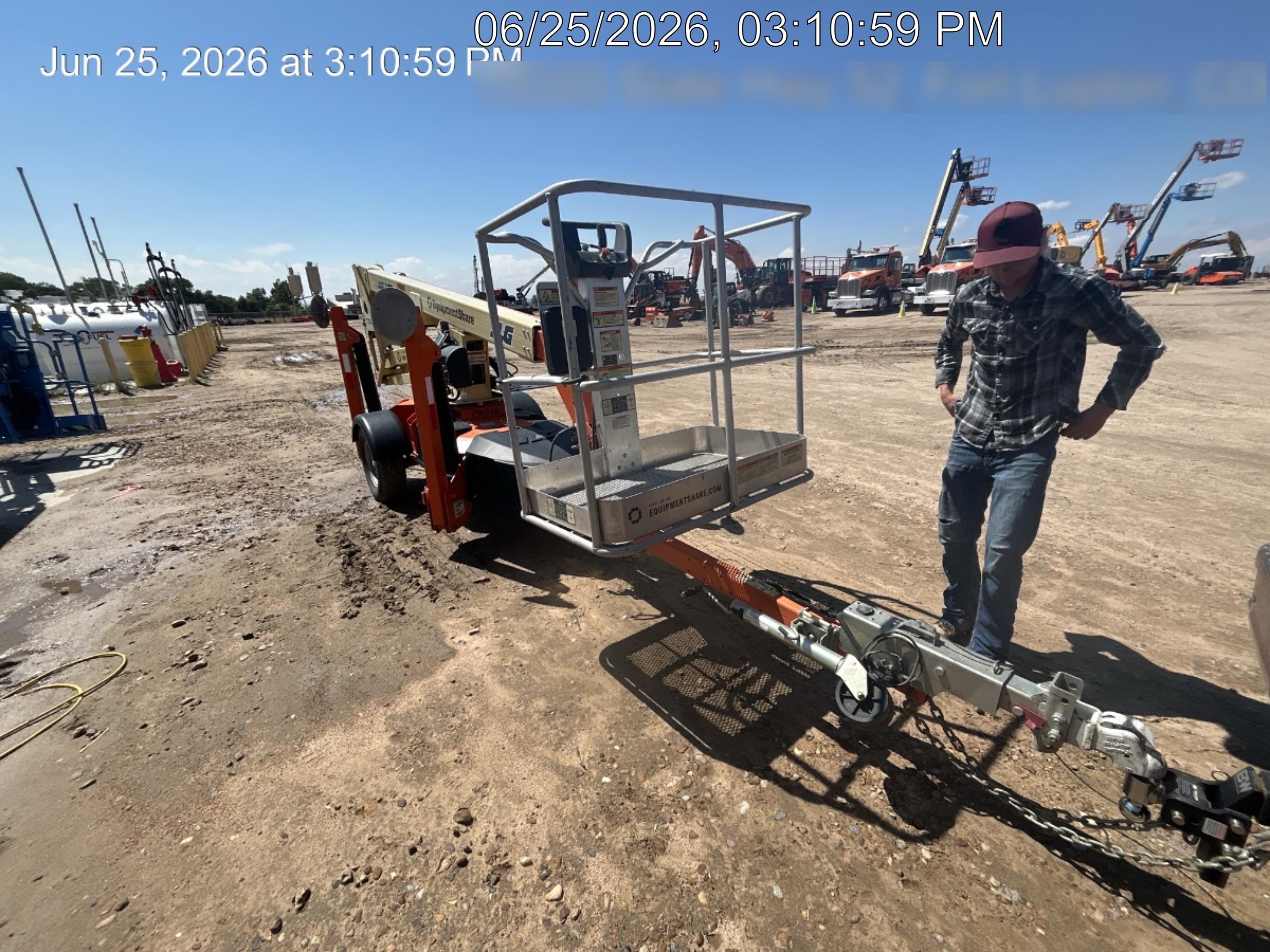 2023 JLG T350