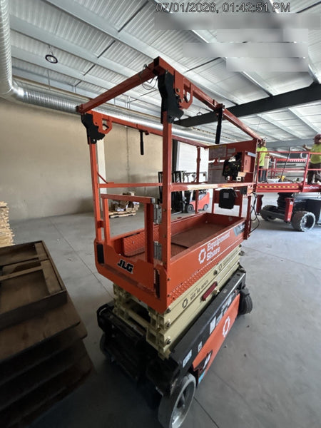 2025 JLG ES1932