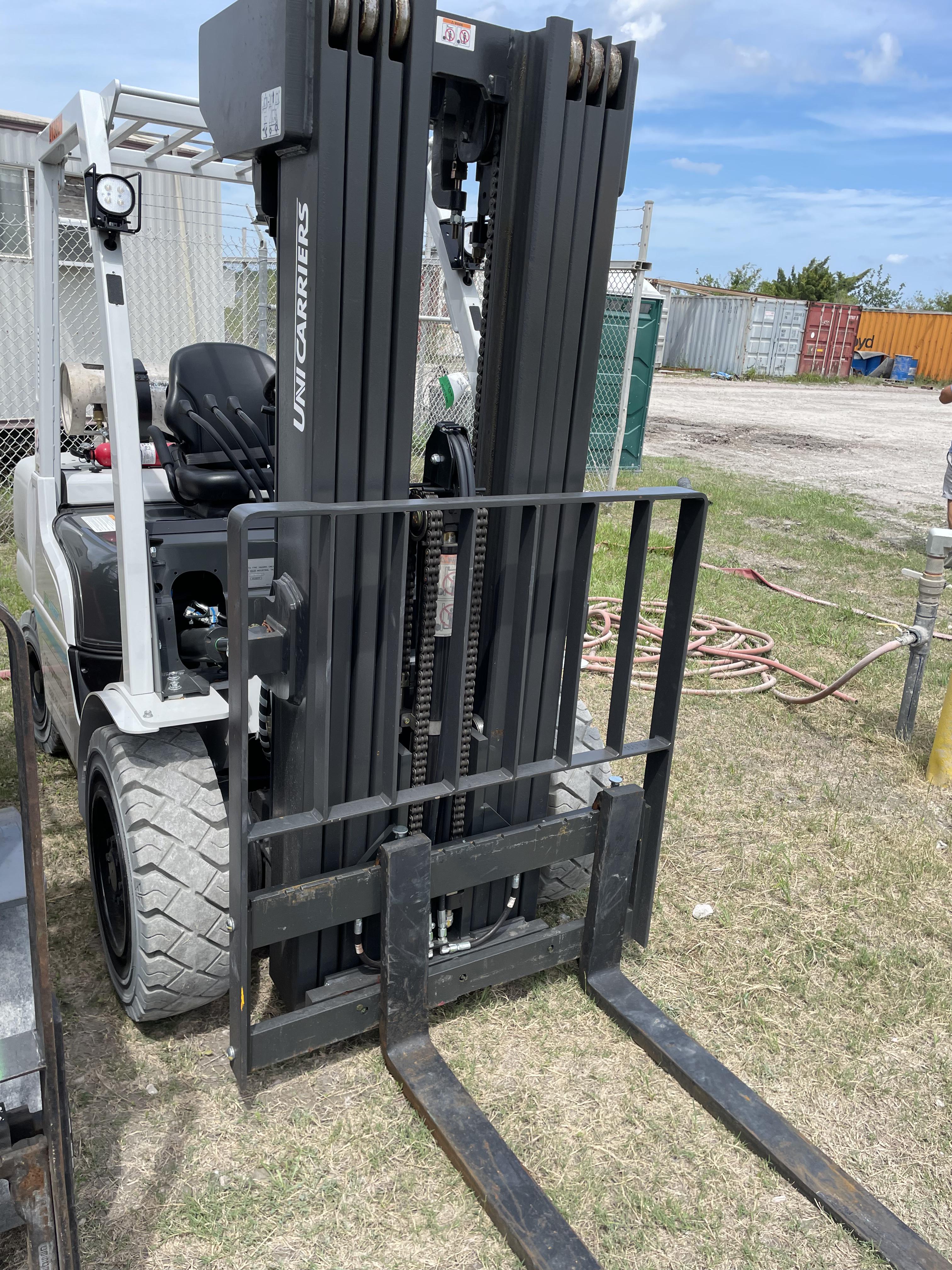 2022 UNICARRIER MUG1F2A30DV QUAD