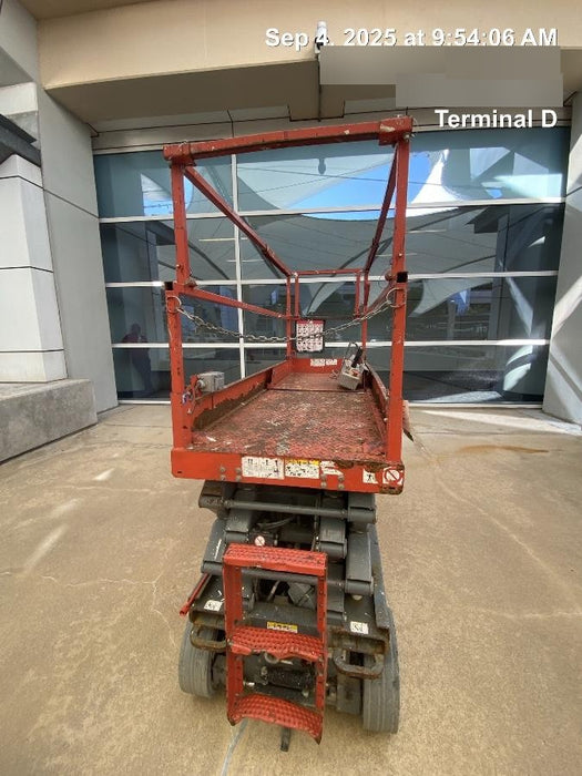 2018 Skyjack SJIII-3226 Skyjack SJIII3226 Scissor Lift w/Trojan Batteries