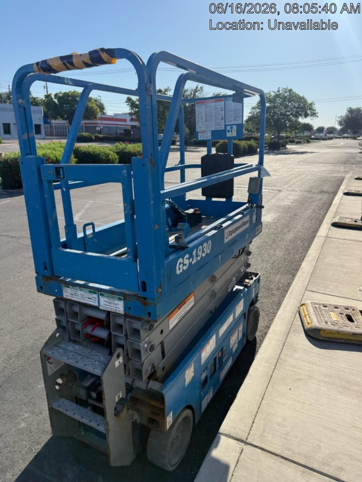 2019 Genie GS-1930 Half Height Swing Gate, 800W Inverter