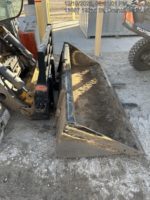 2024 ARROW MATERIAL HANDLING F5100CB