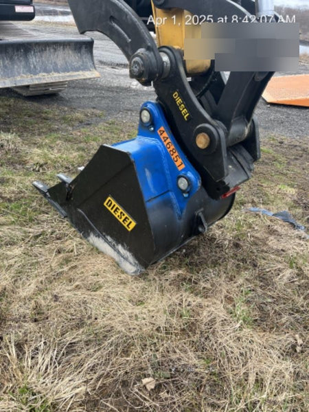 2024 DIESEL EQUIPMENT 36" 120CL Digging Bucket