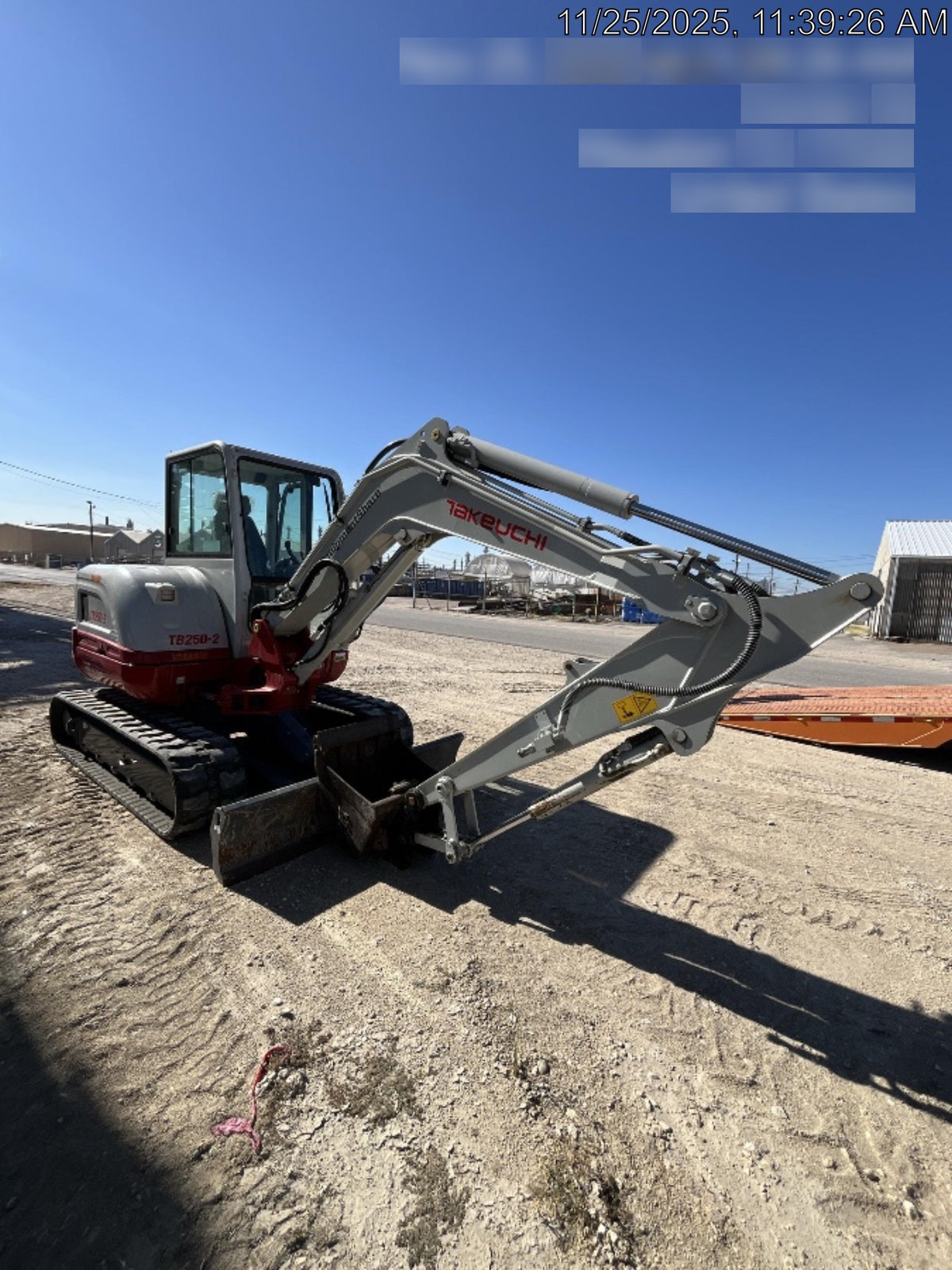 2025 TAKEUCHI TB250-2CR