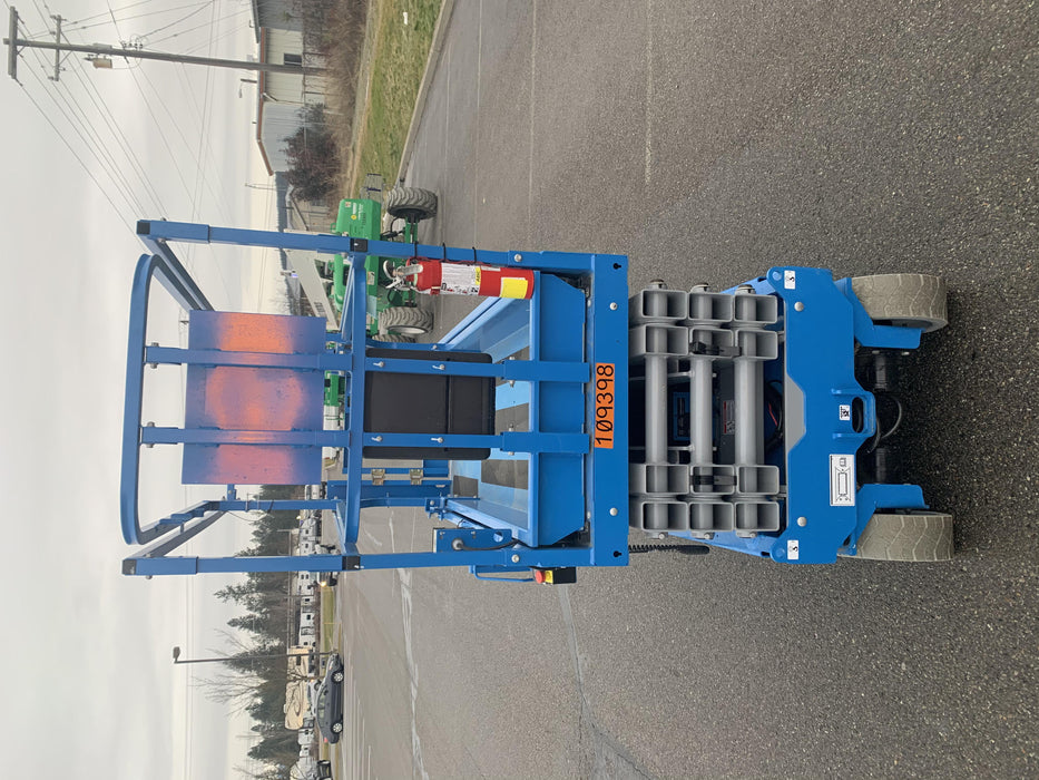 2020 Genie GS-2632 Solid NM Tires, Folding Rails with Half-Height Swing Gate, Beacon, 800W Invertor