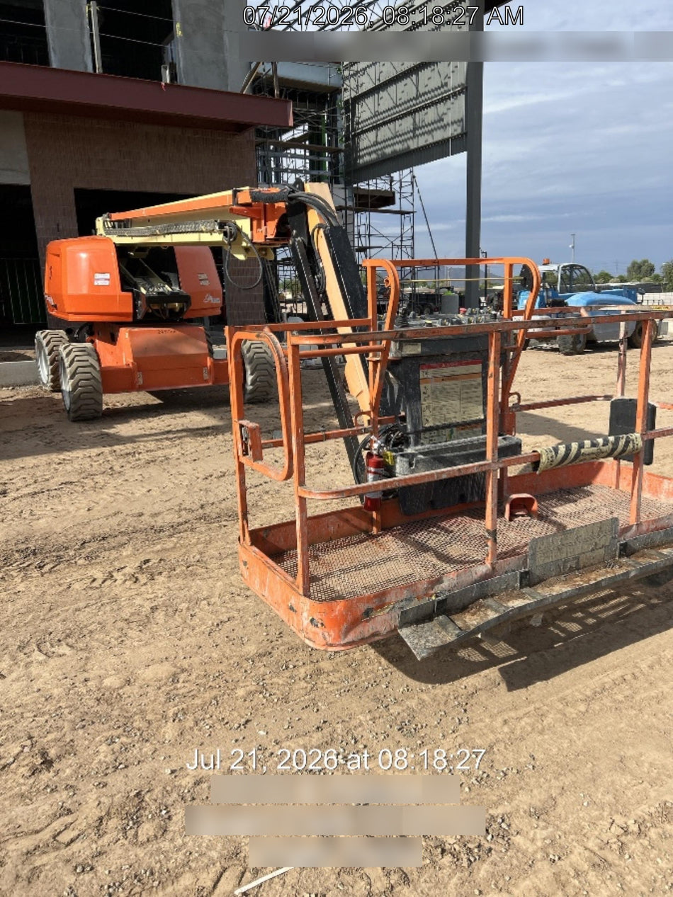 2022 JLG 660SJ