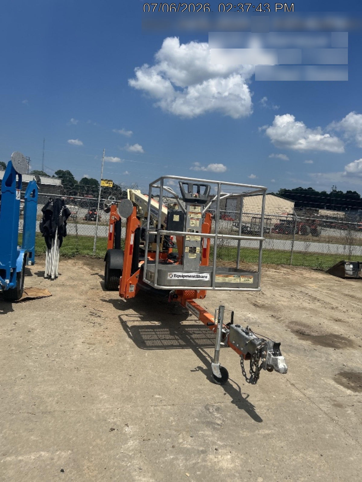 2022 JLG T350