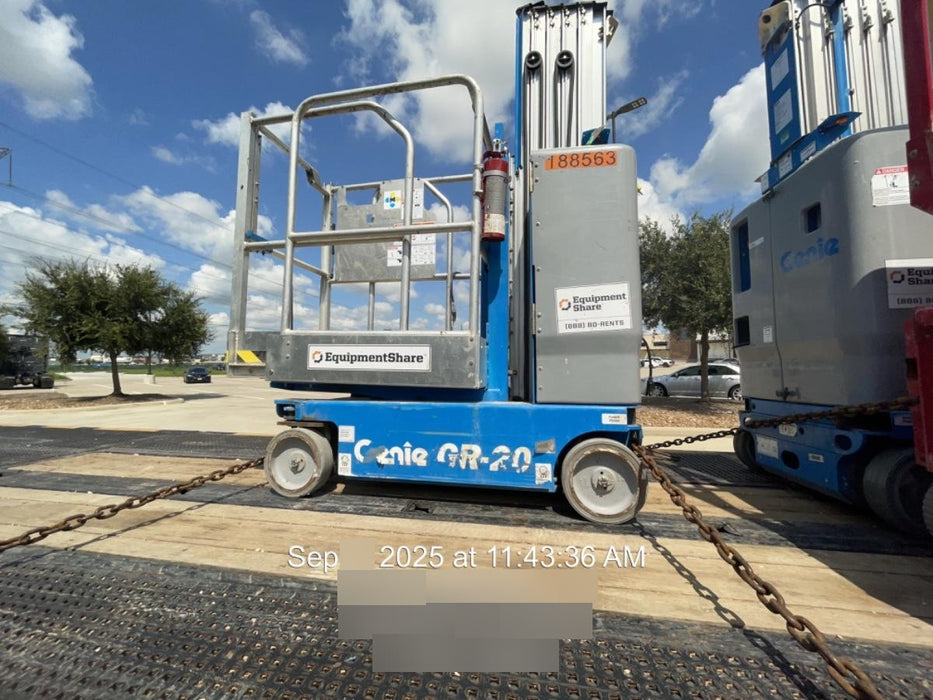 2021 GENIE GR-20
