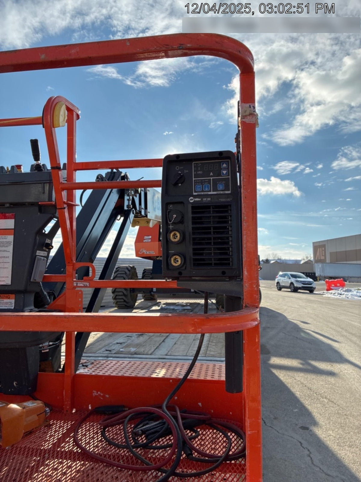 2025 MILLER ELECTRIC CST-282