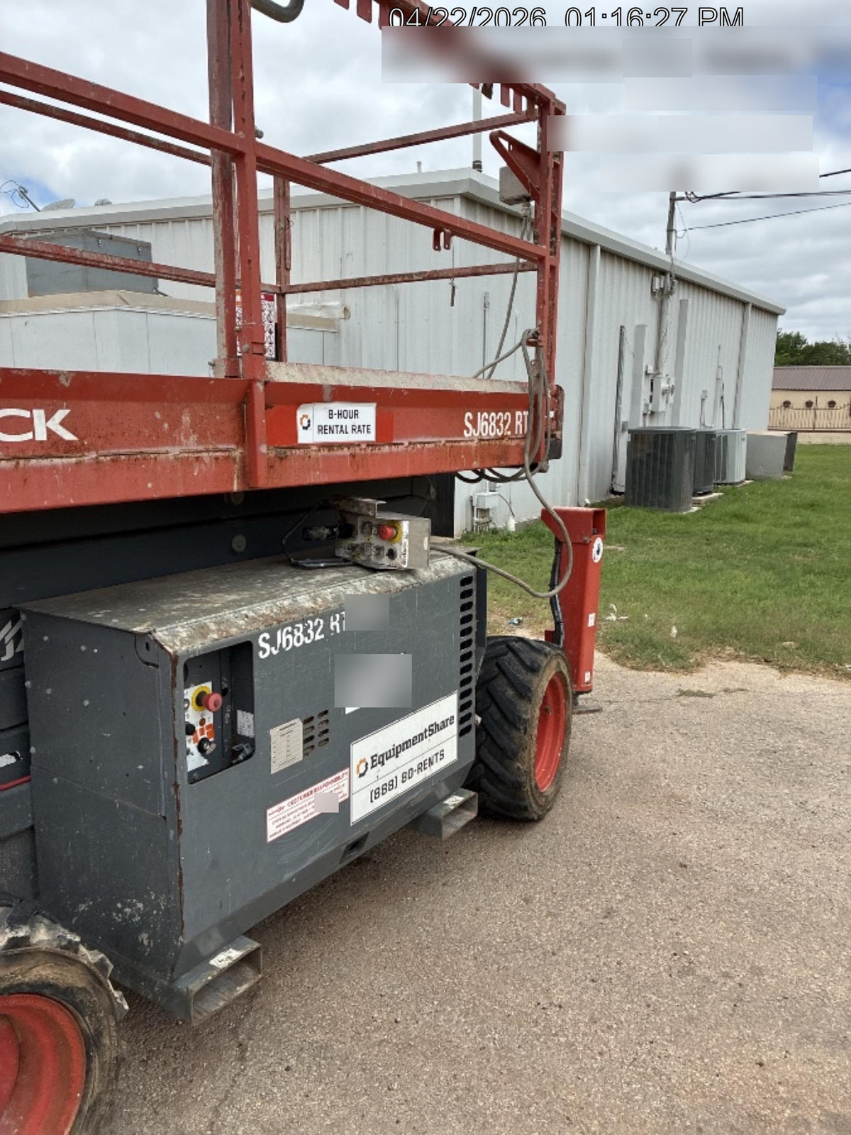 2017 SKYJACK SJ6832 RT