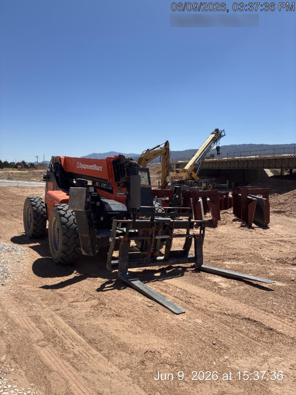 2024 JLG 1001095418S