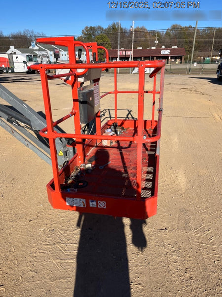 2016 SKYJACK SJ86T