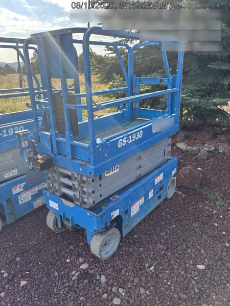 2019 Genie GS-1930 Half Height Swing Gate, 800W Inverter