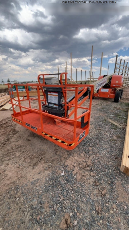 2021 JLG 660SJ