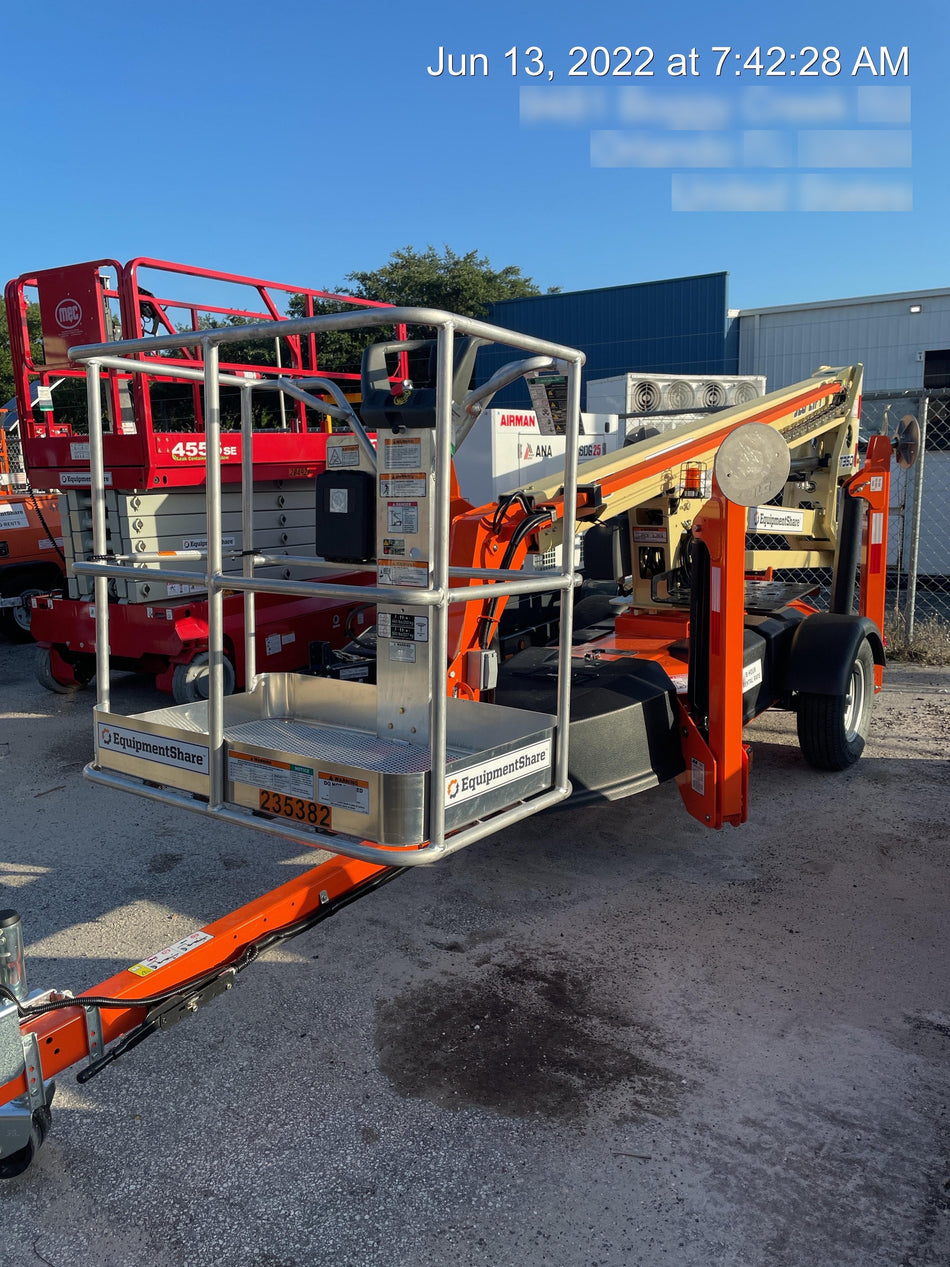 2022 JLG T350