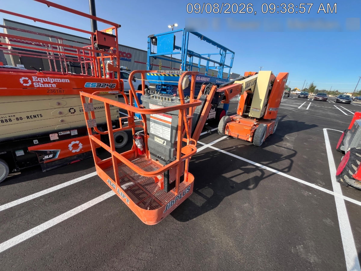 2019 JLG E300AJP