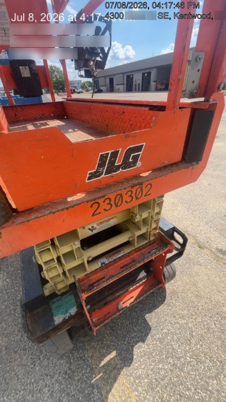 2022 JLG ES1932