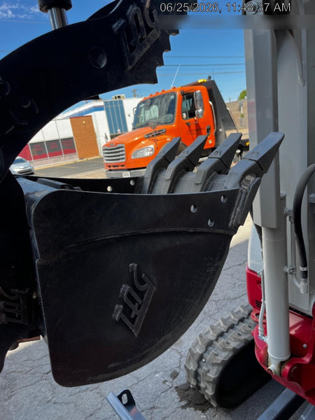 2024 TAKEUCHI TB335R2-CR