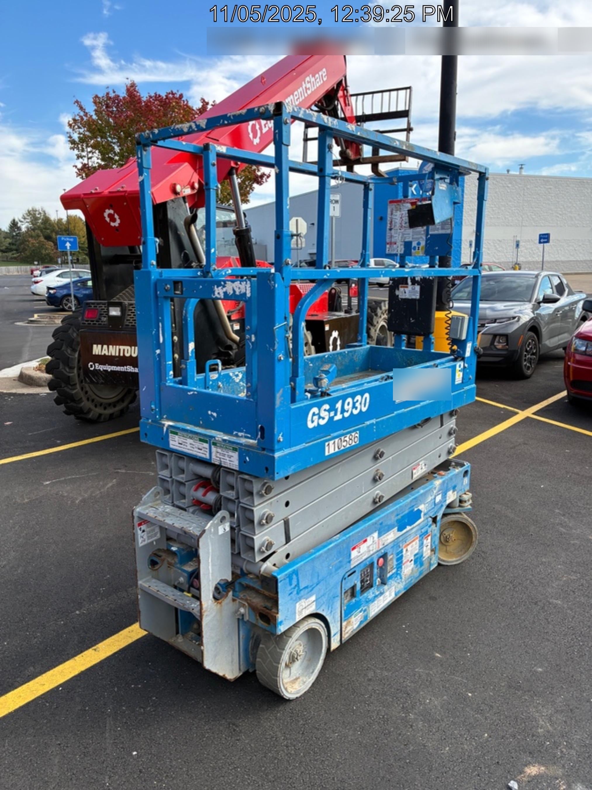 2020 Genie GS-1930 Solid Non Marking Tires, Beacon, Folding rails with half height swing gate, 800W Inverter