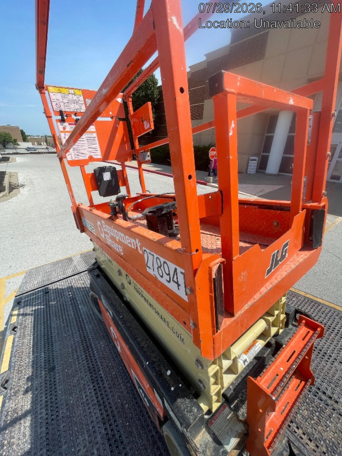 2022 JLG ES1932