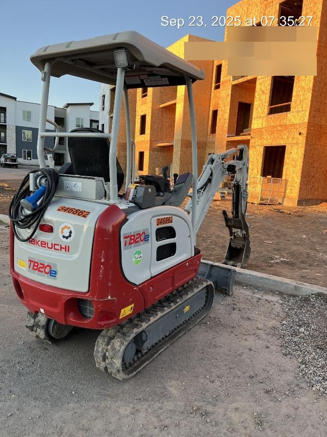 2023 TAKEUCHI TB20e