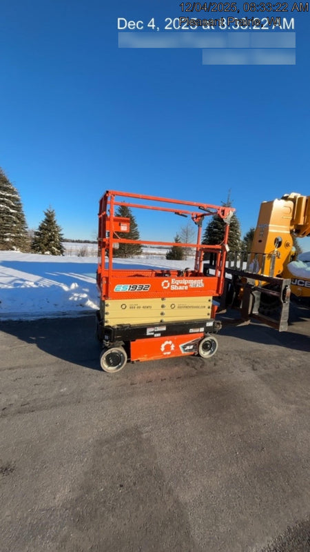 2022 JLG ES1932