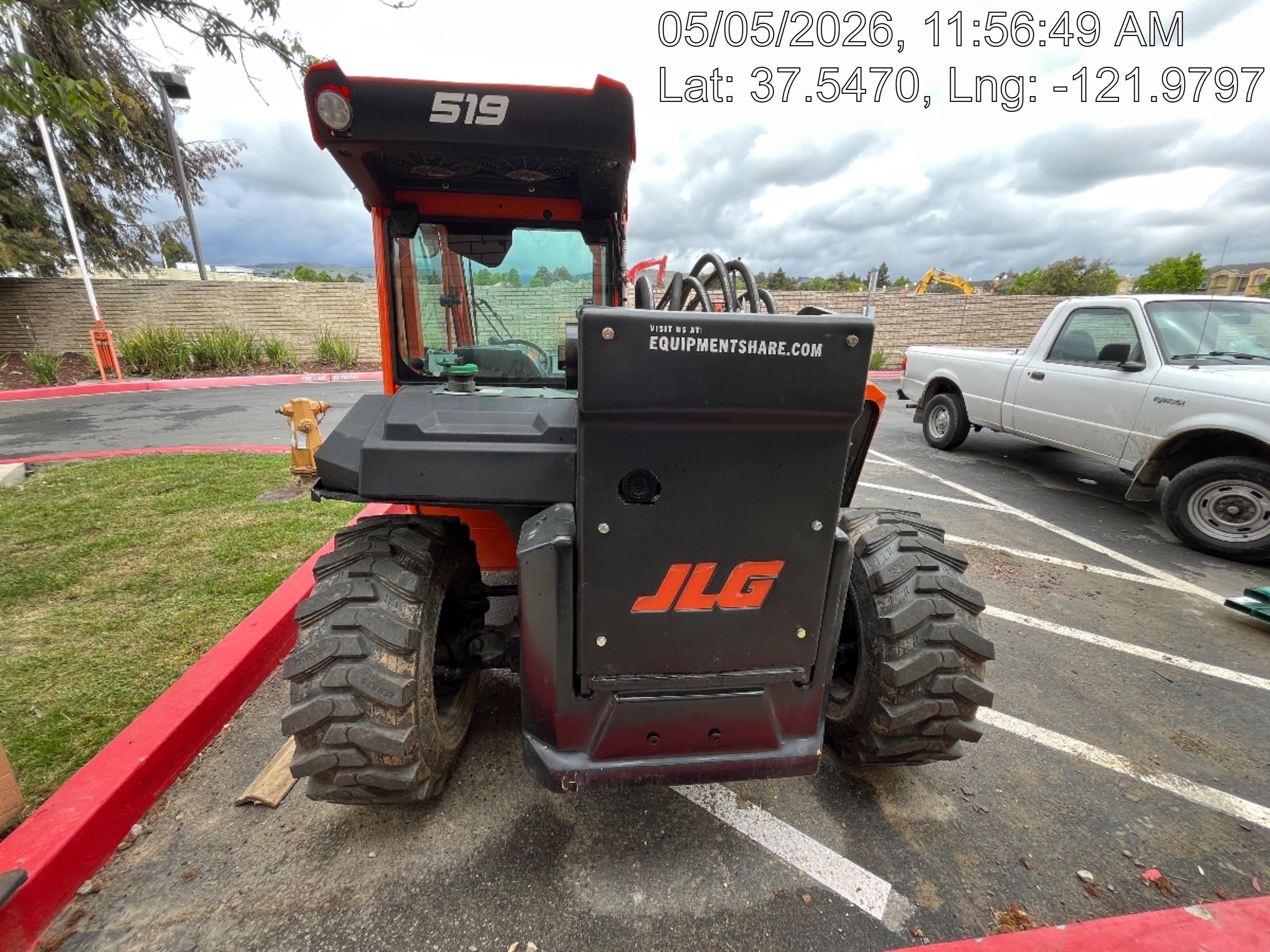 2025 JLG 519