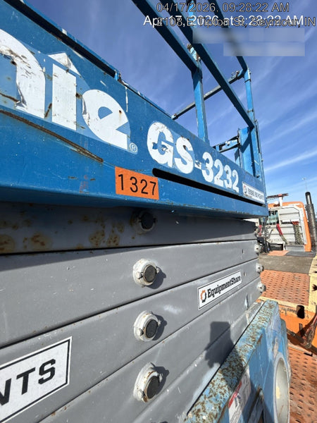 2016 Genie GS-3232 32' Narrow Scissor Lift