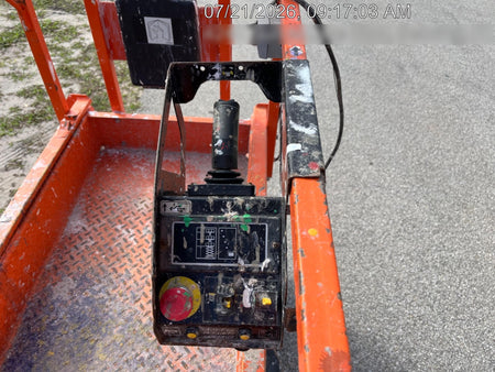 2022 JLG ES1330L