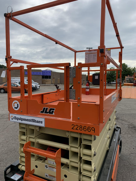 2022 JLG R3246