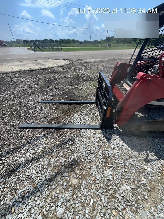 2025 ARROW MATERIAL HANDLING F5100CB - 72"