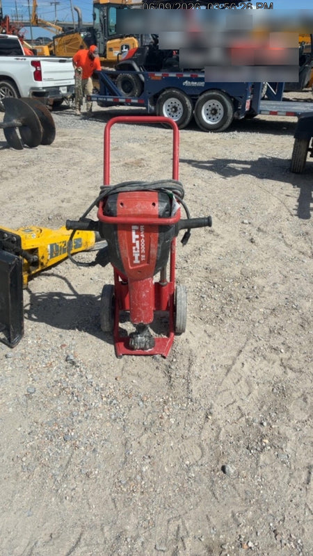 2021 HILTI TE 3000-AVR