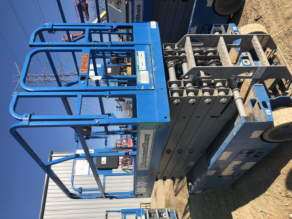 2020 Genie GS-3246 Standard, Folding full height swing gate