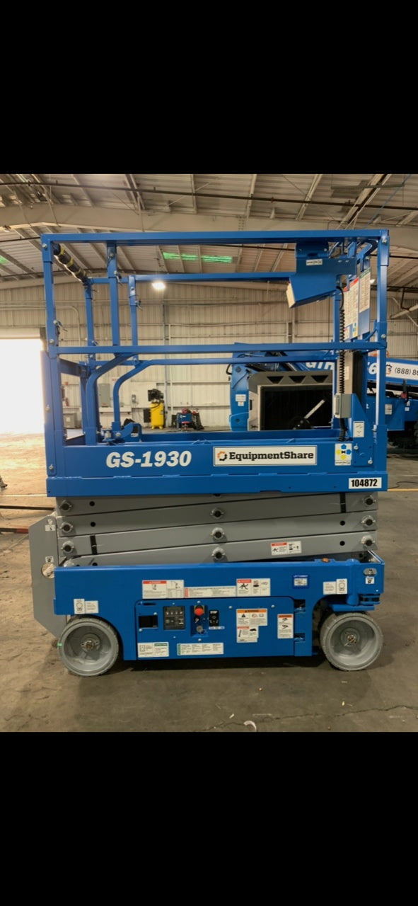 2020 Genie GS-1930 Solid Non Marking Tires, Beacon, Folding rails with half height swing gate, 800W Inverter