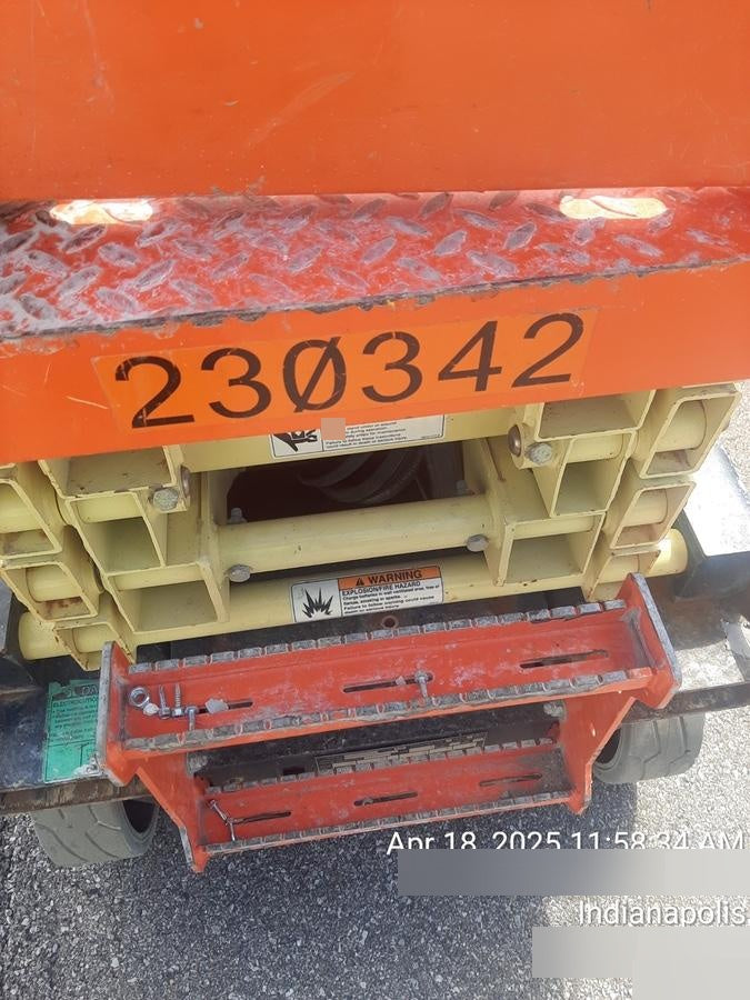 2022 JLG ES1932