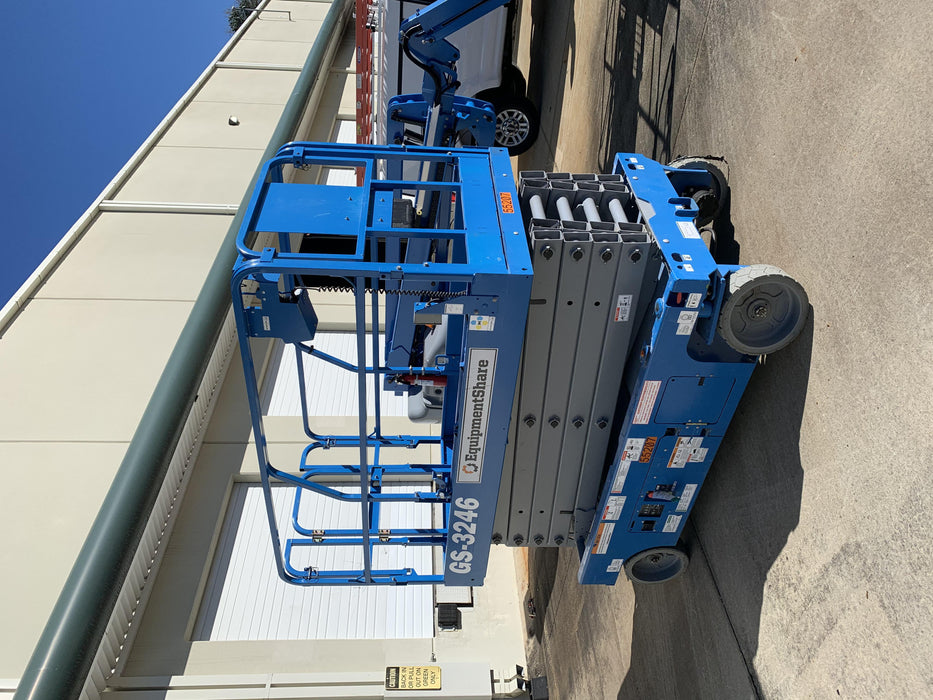 2019 Genie GS-3246 Folding rails with full height swing gate